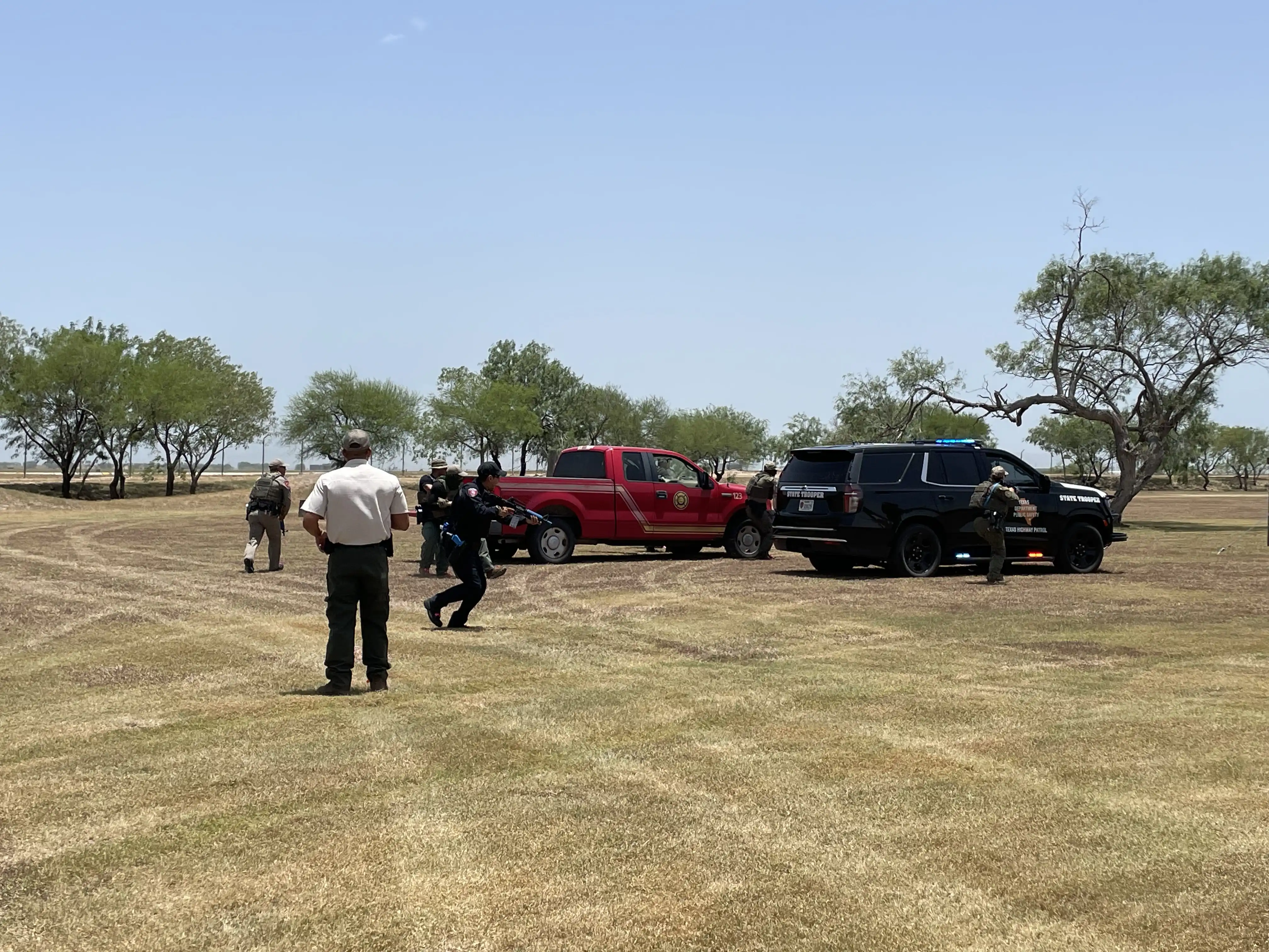 Texas Troopers and Harlingen PD running ERASE scenarios